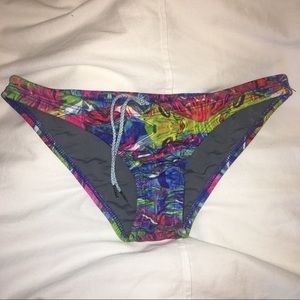 Mallyce by Jolyn Bkini Bottoms!!